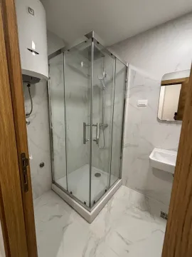 Izdavanje, jednosoban stan, 40m², Tološi, Podgorica - image 5