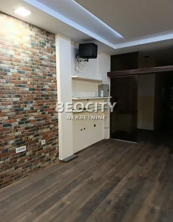 Prodaja, poslovni prostor, 72m², Novo naselje, Novi Sad