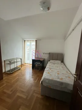 Rent, four bedroom apartment, 150m², Stari Aerodrom, Podgorica - image 9