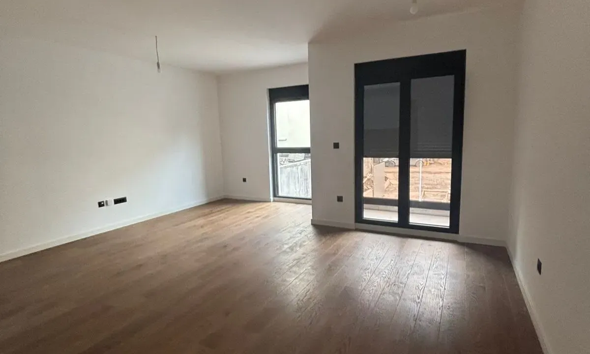 Prodaja, jednosoban stan, 54m², Centar, Podgorica