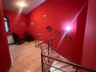 Izdavanje, trosoban stan, 240m², Stari Aerodrom, Podgorica - image 11