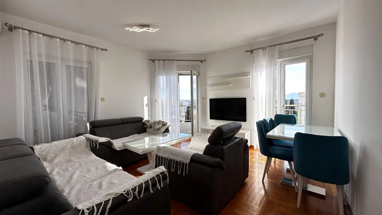 Rent, two bedroom apartment, 70m², Pobrežje, Podgorica