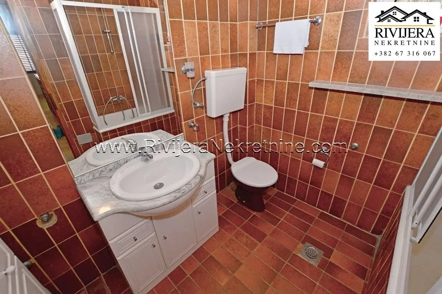 Prodaja, kuća, 184m², Savina, Herceg Novi