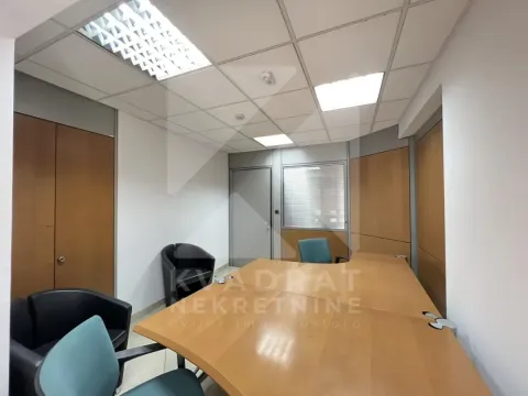 Rent, office space, 412m², Preko Morače, Podgorica - image 7