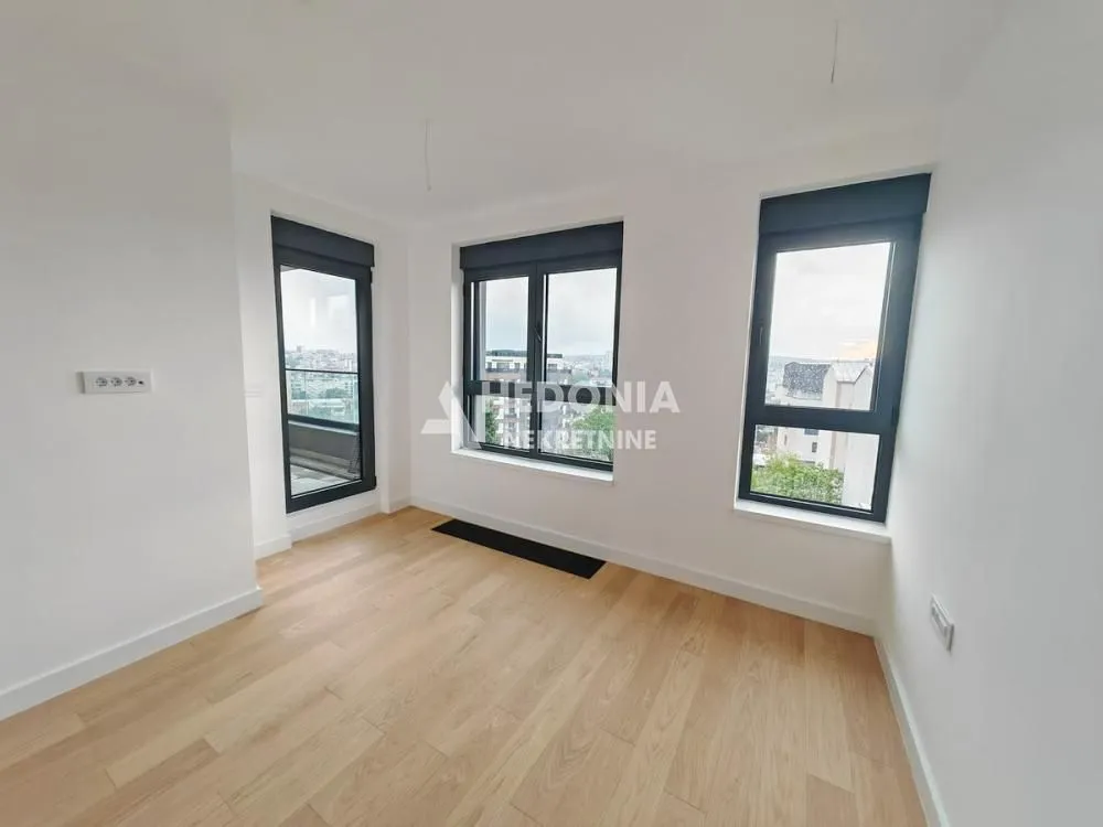 Prodaja, trosoban stan, 131m², Autokomanda, Voždovac Sve Podlokacije