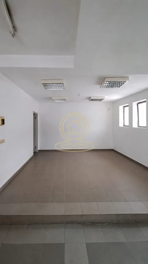 Rent, office space, 90m², Centar, Kragujevac