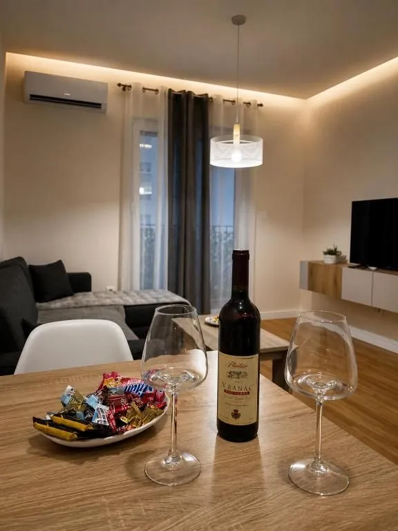Daily-rent, one bedroom apartment, 39m², Pobrežje, Podgorica