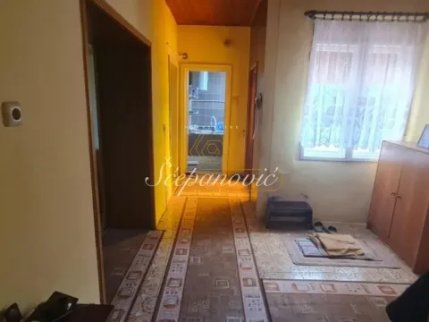 Prodaja, kuća, 191m², Centar, Novi Sad - image 3