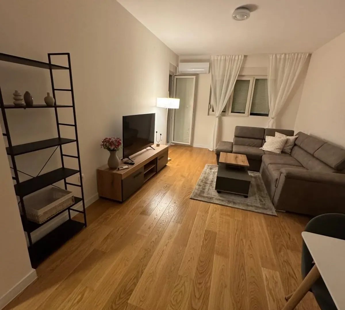 Rent, one bedroom apartment, 49m², Central Point, Podgorica