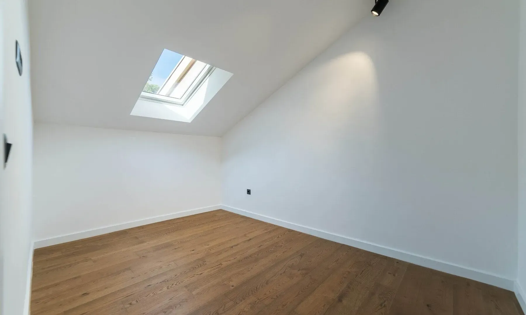 Prodaja, dvosoban stan, 66m², Centar, Tivat