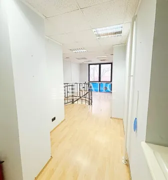 Rent, office space, 57m², Palilula Sve Podlokacije, Beograd - image 2