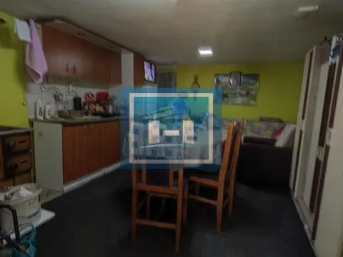 Prodaja, kuća, 200m², Majur, Jagodina - image 23