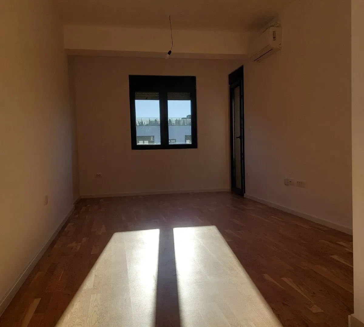 Prodaja, jednosoban stan, 41m², Stari Aerodrom, Podgorica