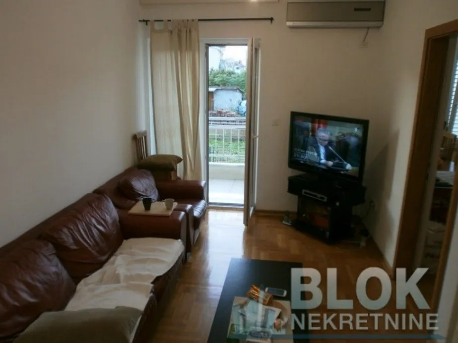 Prodaja, trosoban stan, 80m², Dalmatinska ulica, Podgorica