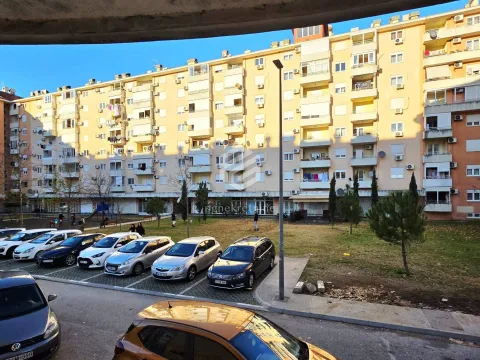 Prodaja, dvosoban stan, 43m², Stari Aerodrom, Podgorica - image 3