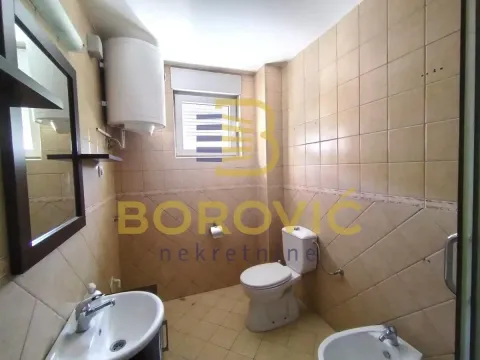 Sale, four bedroom apartment, 117m², Savski Venac, Beograd - image 13