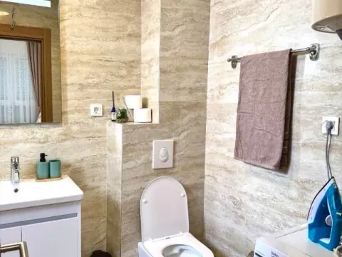 Rent, two bedroom apartment, 62m², Radanovići, Kotor - image 11