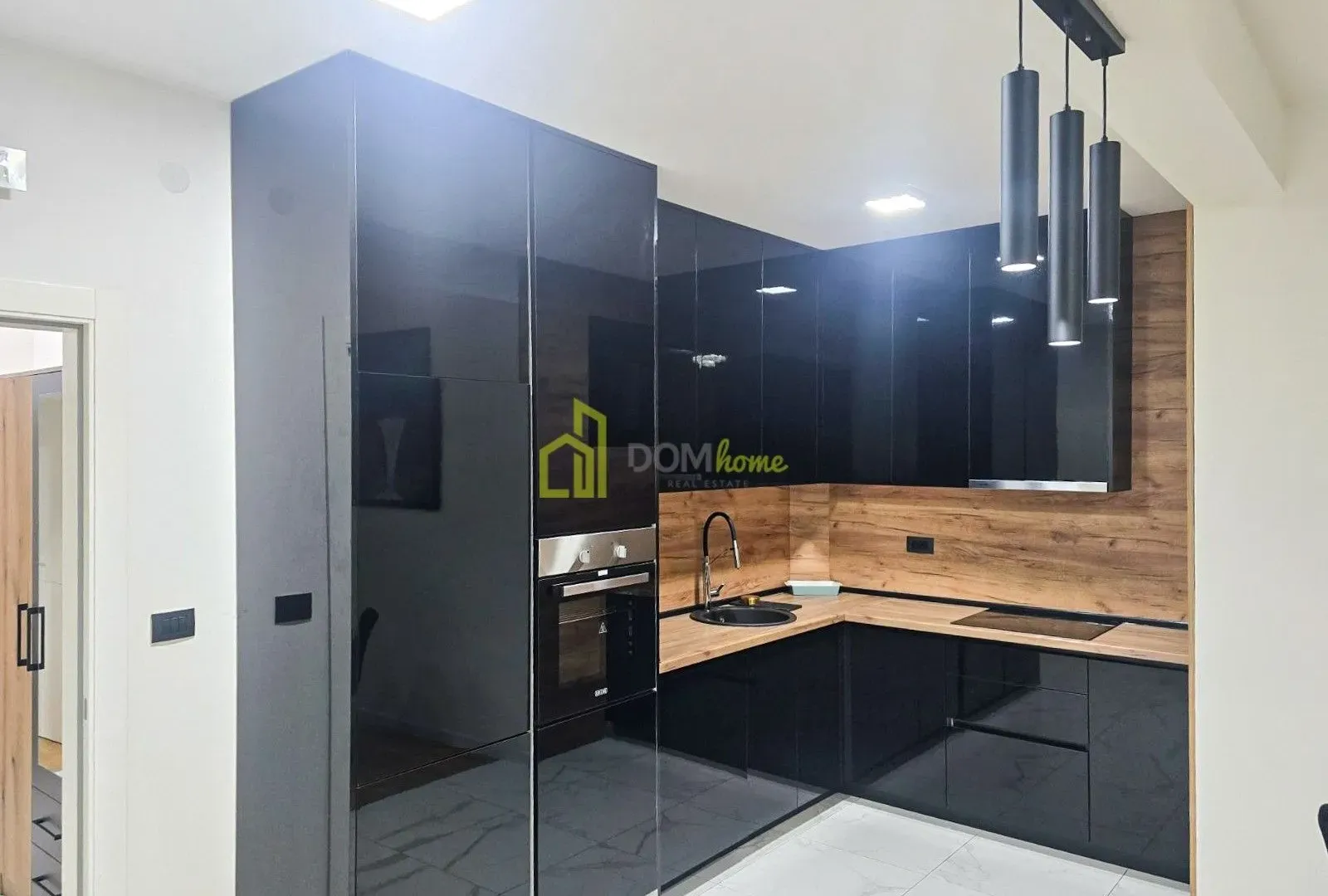 Rent, two bedroom apartment, 100m², Dalmatinska ulica, Podgorica