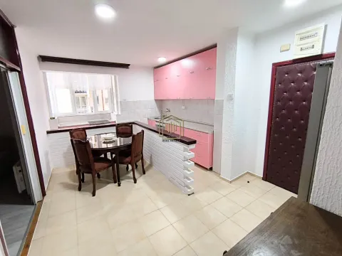 Rent, two bedroom apartment, 67m², Centar, Bar - image 18