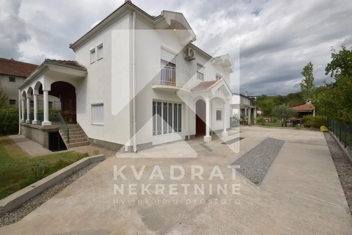 Rent, house, 200m², Dalmatinska ulica, Podgorica