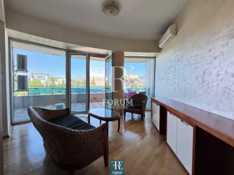 Izdavanje, dvosoban stan, 100m², Centar, Podgorica - image 6