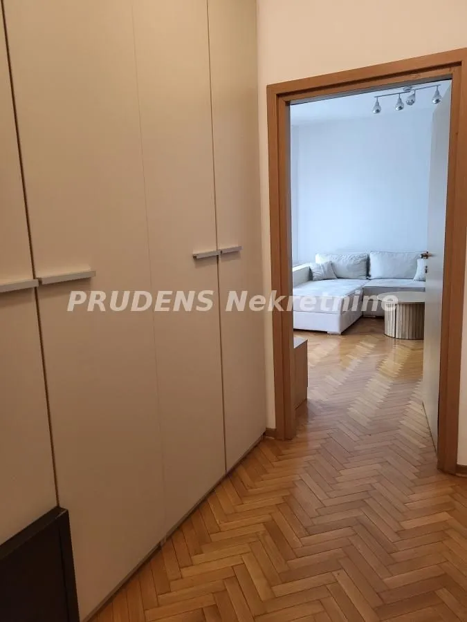 Izdavanje, dvosoban stan, 49m², Zvezdara Sve Podlokacije, Beograd