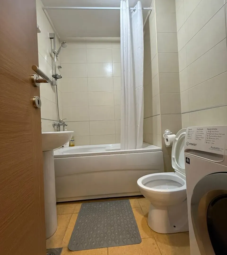 Izdavanje, kuća, 30m², Tuški Put, Podgorica
