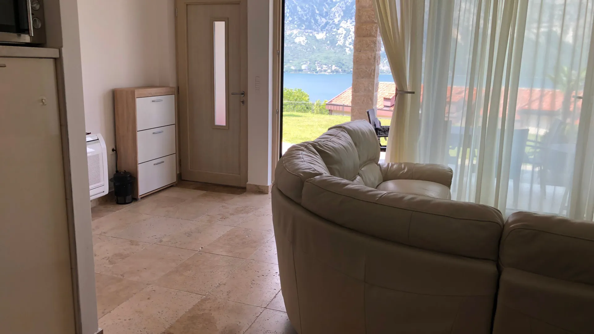 Prodaja, dvosoban stan, 67m², Koštanjica, Bar