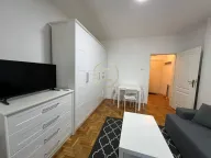 Izdavanje, garsonjera, 25m², Socijalno, Novi Sad Sve Podlokacije - image 1