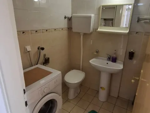 Rent, two bedroom apartment, 75m², Preko Morače, Podgorica - image 9