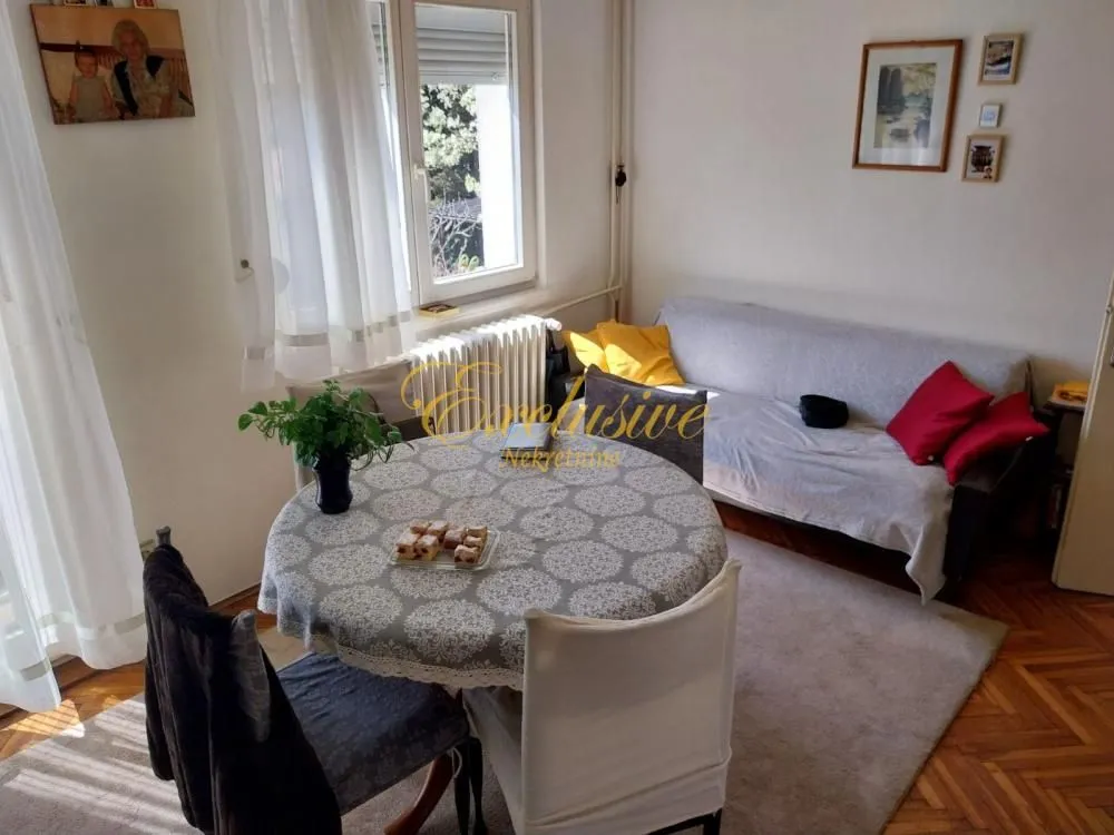 Sale, house, 116m², Kanarevo Brdo, Beograd