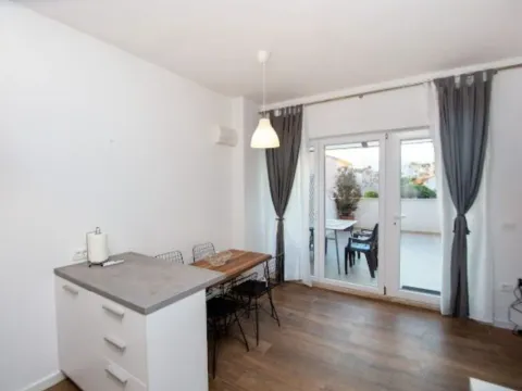 Sale, one bedroom apartment, 29m², Centar, Tivat - image 3