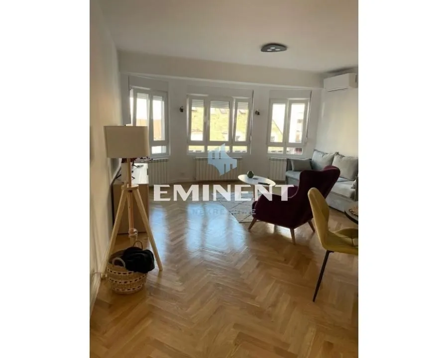 Izdavanje, dvosoban stan, 51m², Savski Venac, Beograd