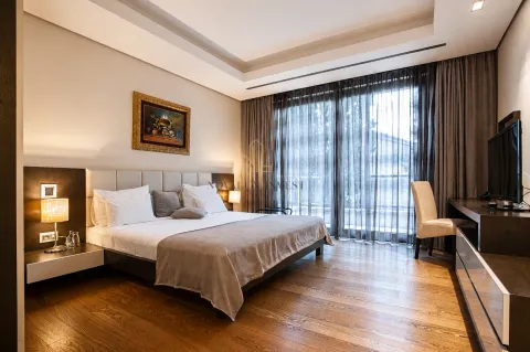 Izdavanje, dvosoban stan, 183m², Gospoština, Budva - image 5