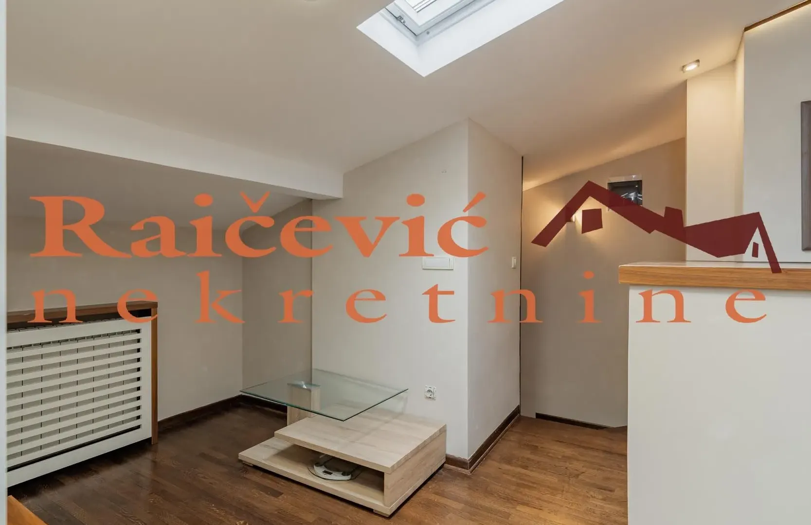 Rent, three bedroom apartment, 120m², Kalenić Pijaca, Vračar Sve Podlokacije