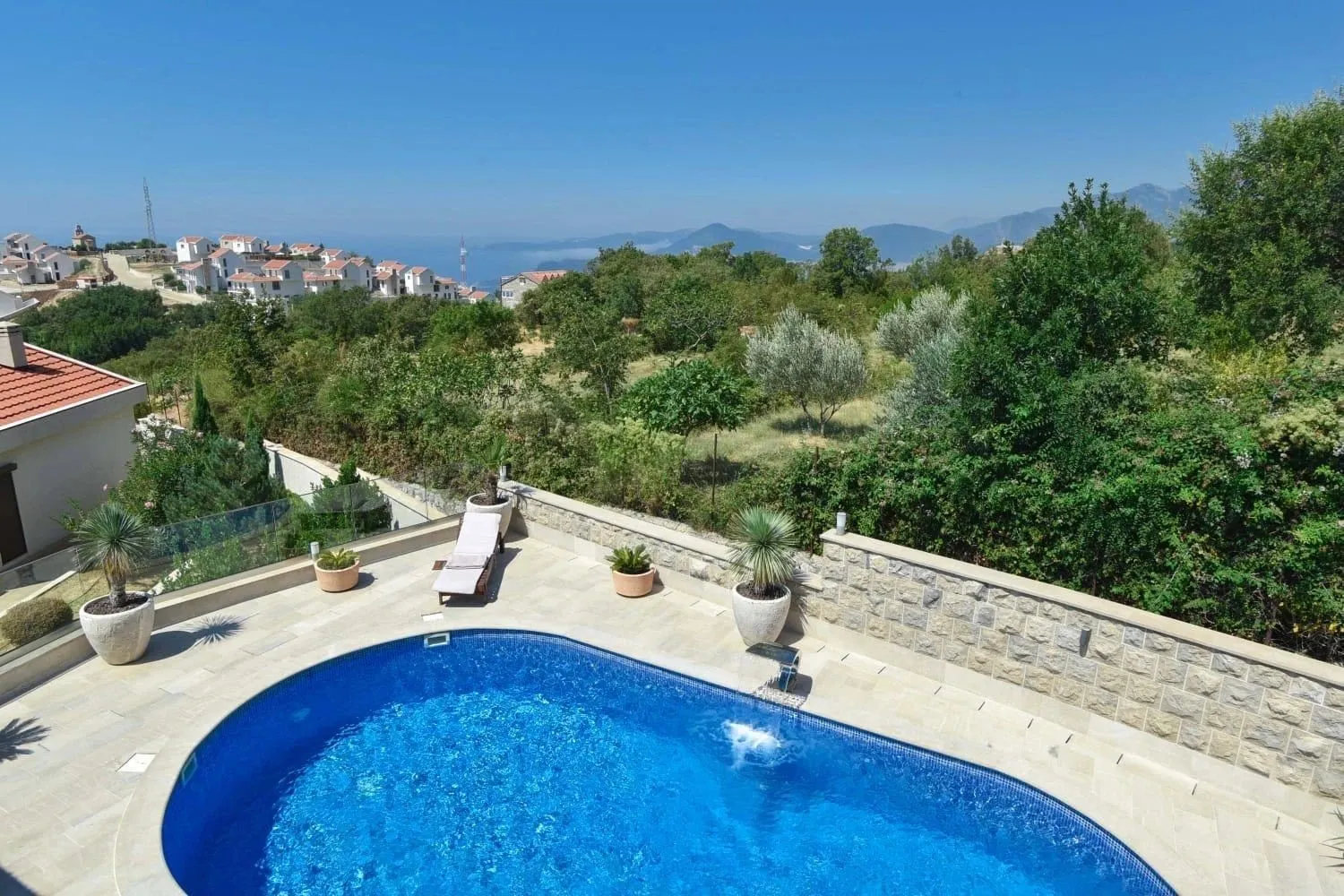 Sale, house, 200m², Blizikuće, Budva