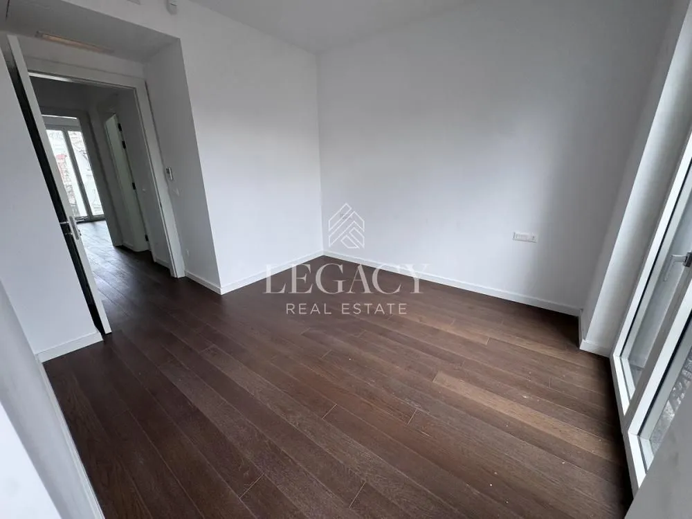Rent, four bedroom apartment, 132m², Vračar Hram, Vračar Sve Podlokacije