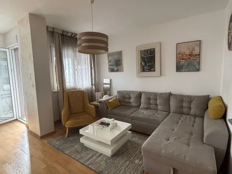Rent, one bedroom apartment, 51m², Nova Dalmatinska, Podgorica - image 9