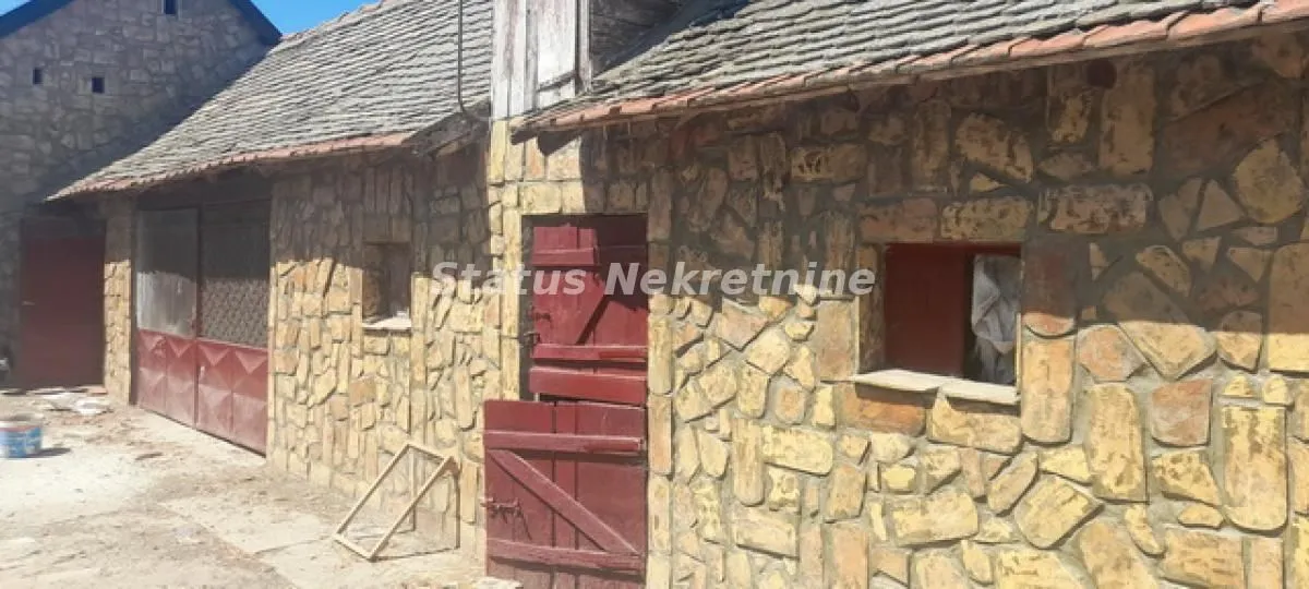 Prodaja, kuća, 137m², Titel, Novi Sad