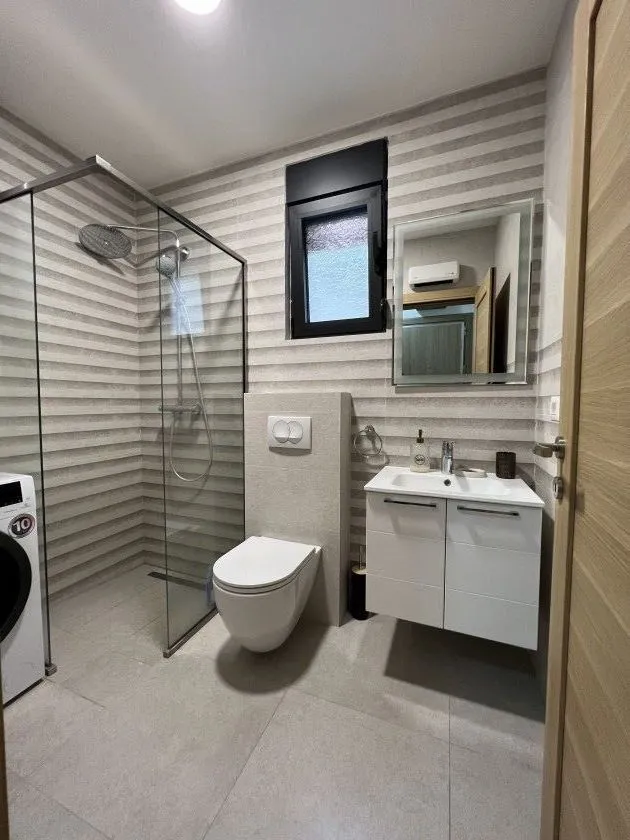 Prodaja, jednosoban stan, 48m², Tivat, Crna Gora
