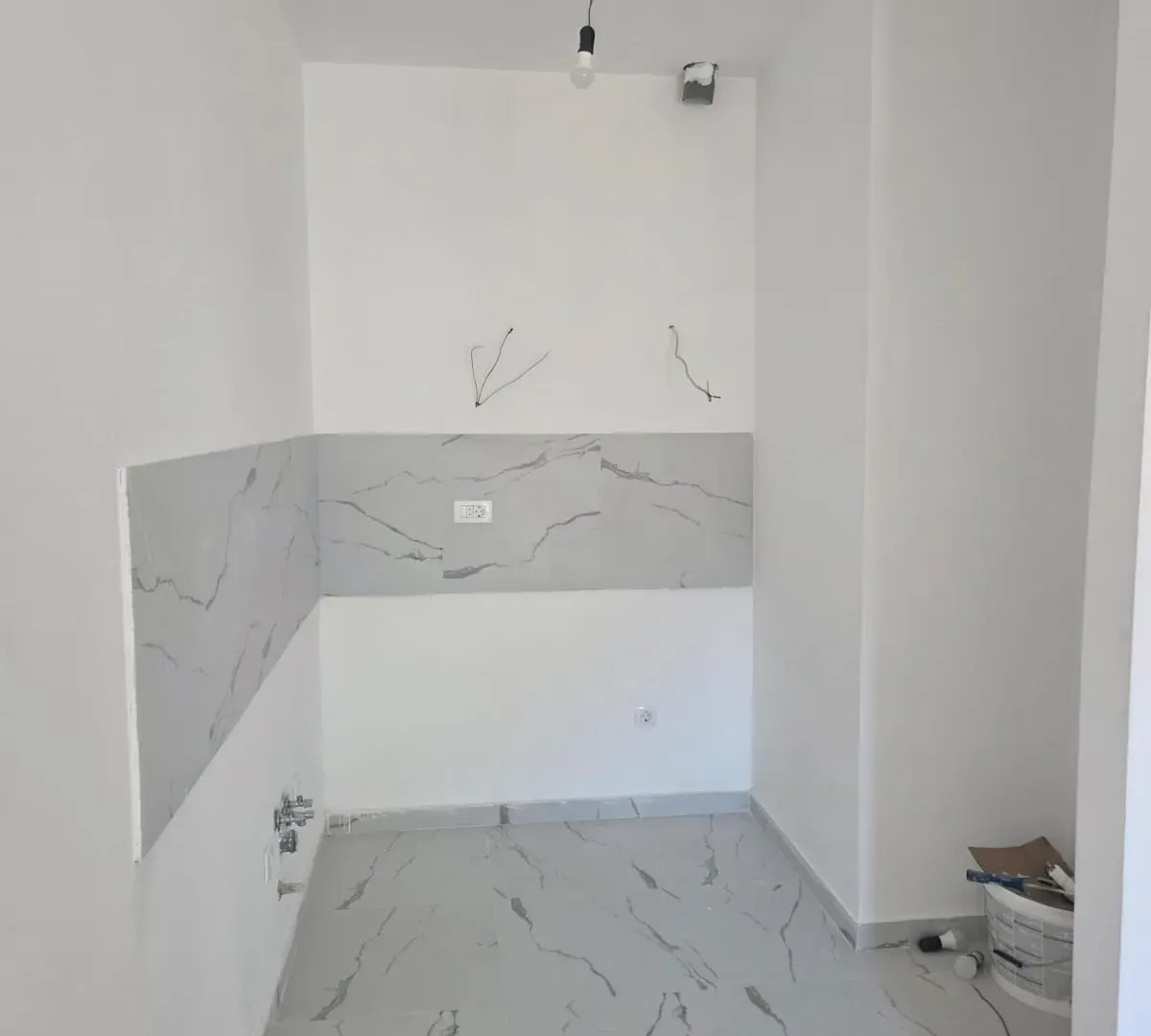 Prodaja, jednosoban stan, 45m², Lazi, Budva