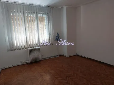 Rent, three bedroom apartment, 70m², Stari Grad, Beograd - image 6