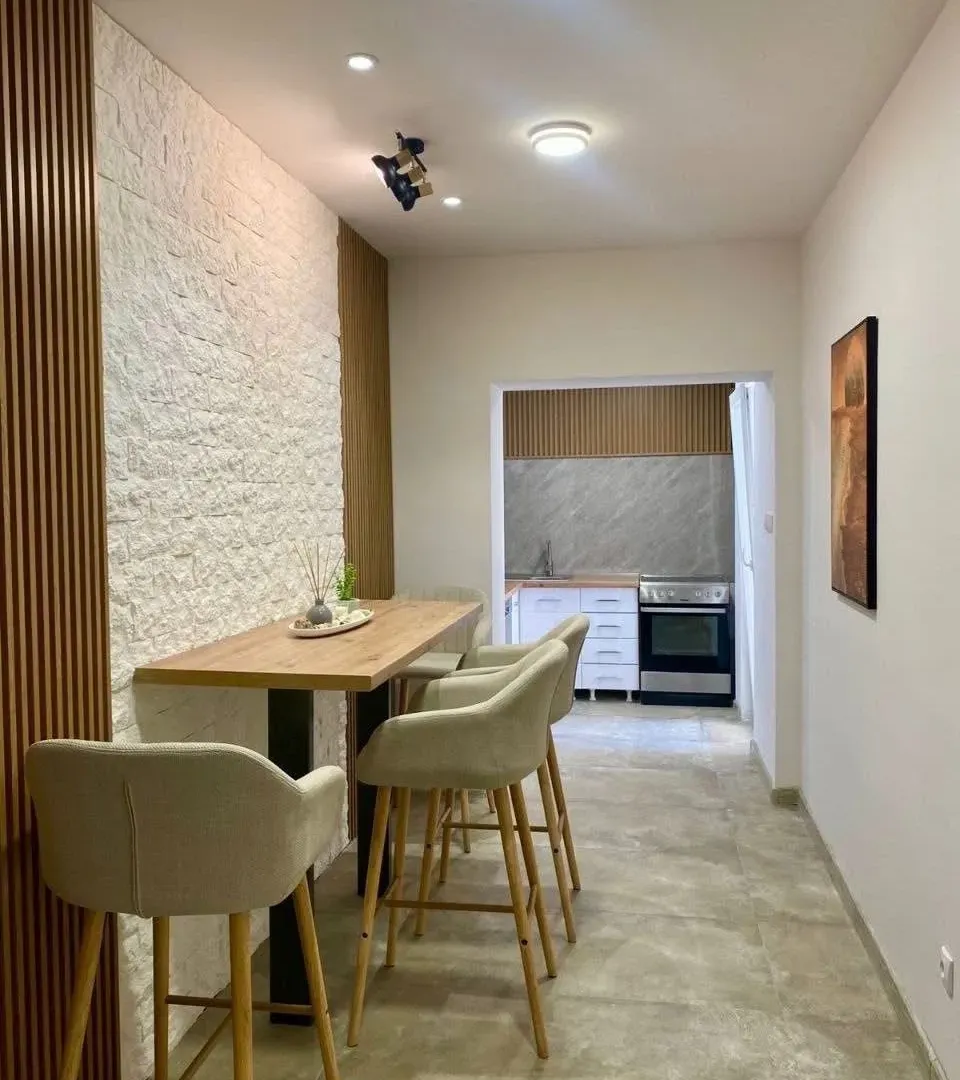 Rent, two bedroom apartment, 71m², Tivat, Crna Gora