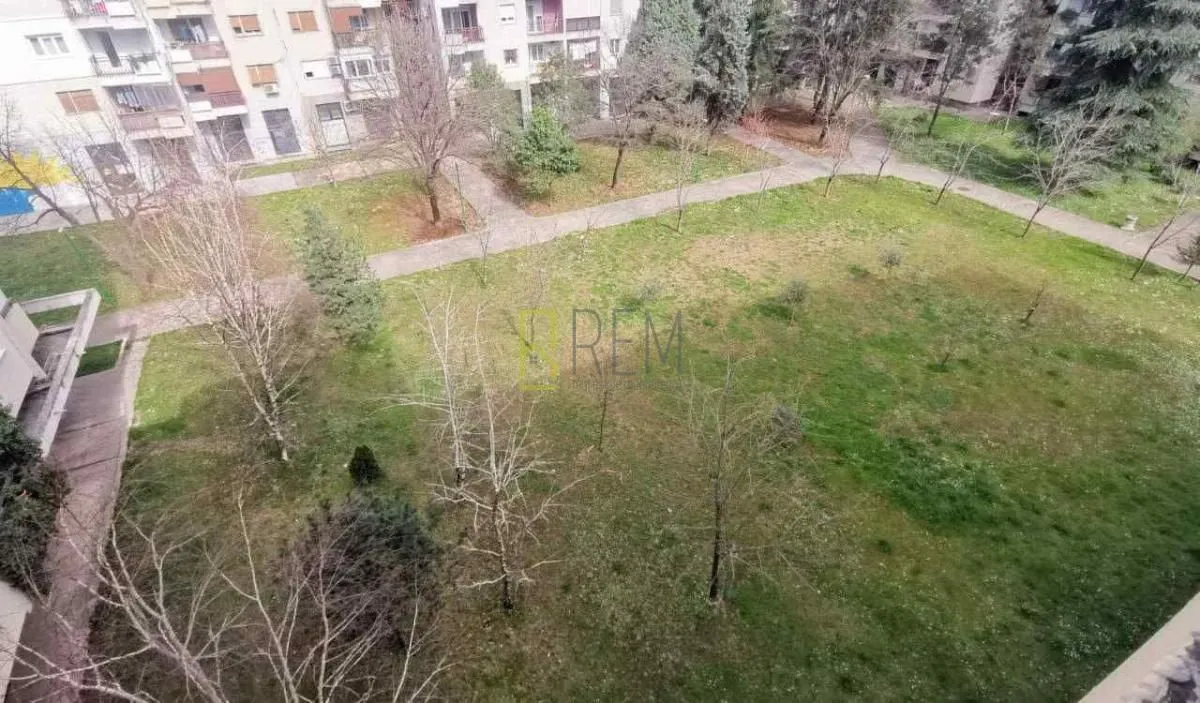 Prodaja, jednosoban stan, 36m², Blok 6, Podgorica