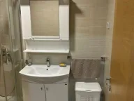 Izdavanje, dvosoban stan, 64m², City Kvart, Podgorica - image 12