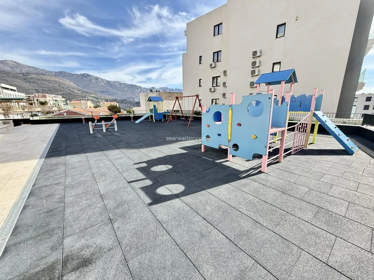 Sale, one bedroom apartment, 121m², Bečići, Budva