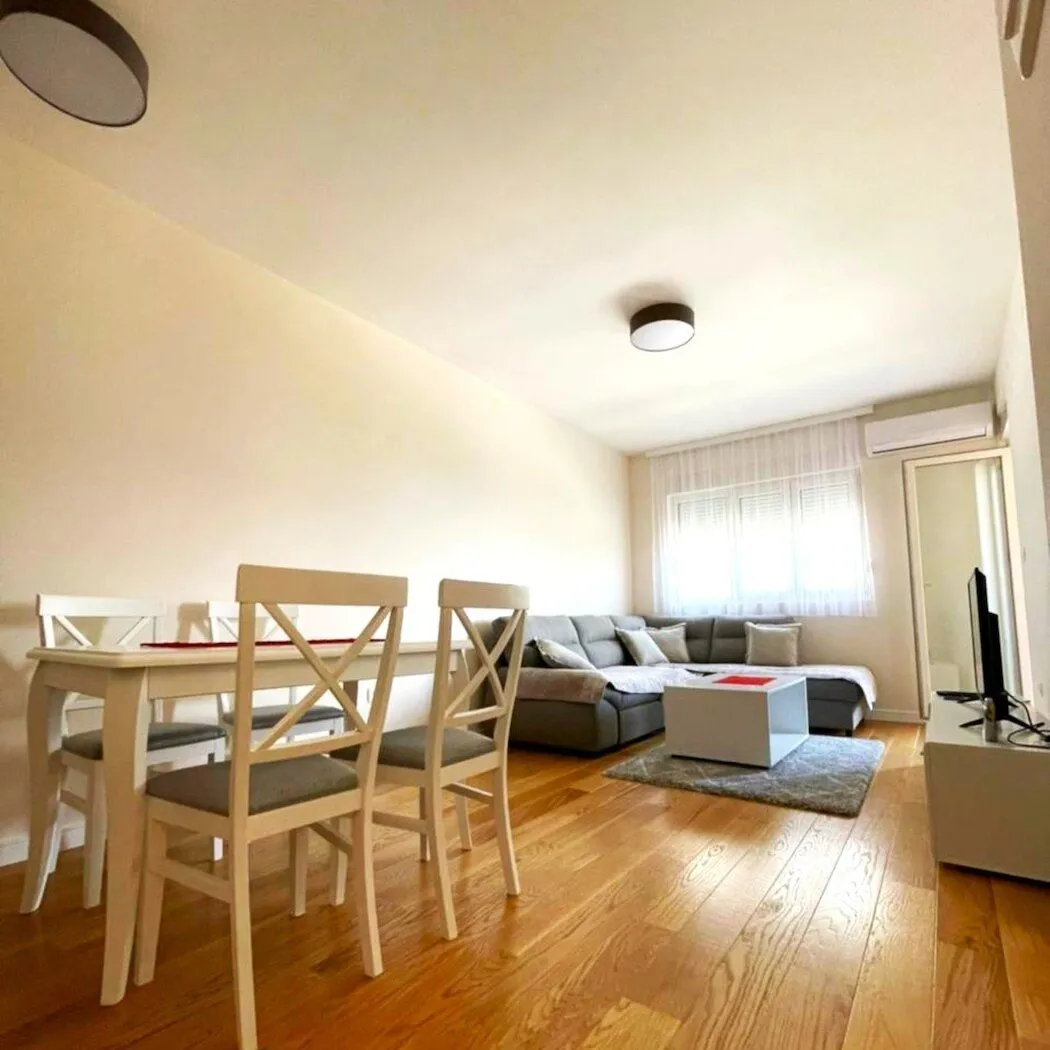Rent, apartment, 47m², Central Point, Podgorica