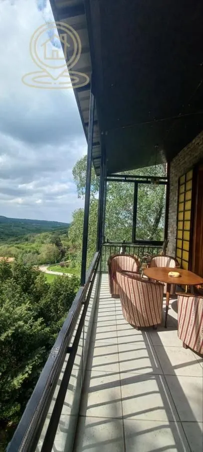 Prodaja, kuća, 367m², Irig, Srbija