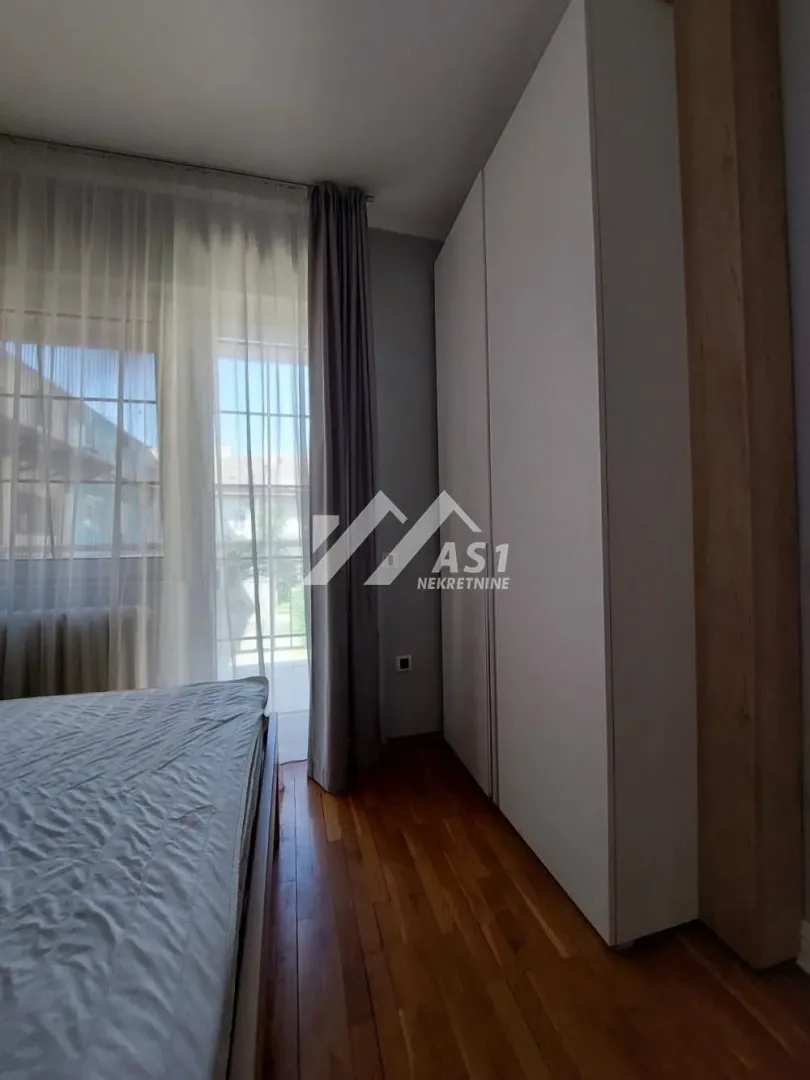 Izdavanje, dvosoban stan, 62m², Novi Sad Sve Podlokacije, Novi Sad
