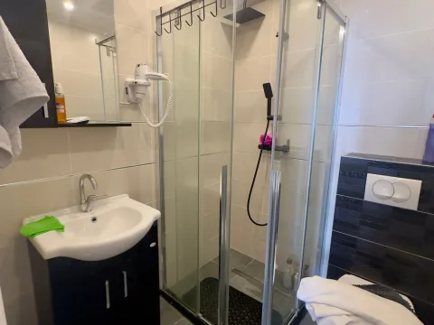 Sale, two bedroom apartment, 76m², Pržno, Budva - image 9